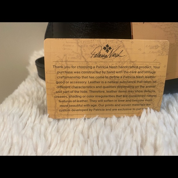 Patricia Nash Angela Satchel plus wallet - Picture 12 of 13